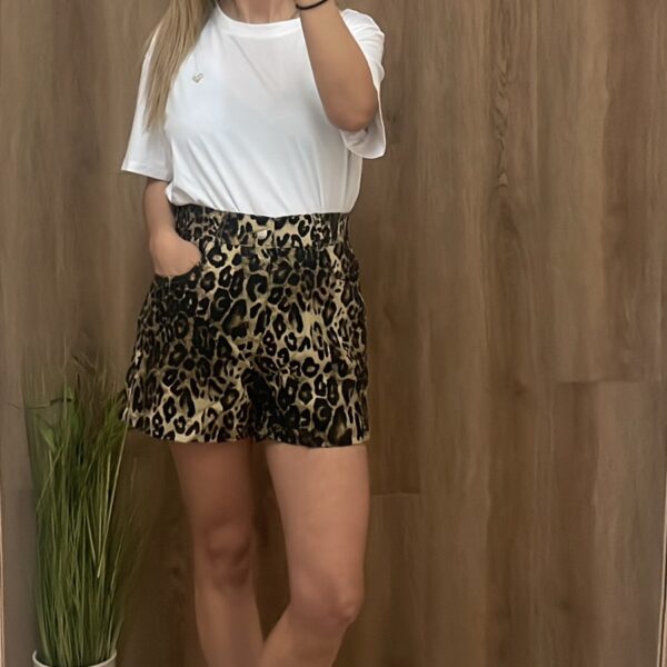 Love t-shirt